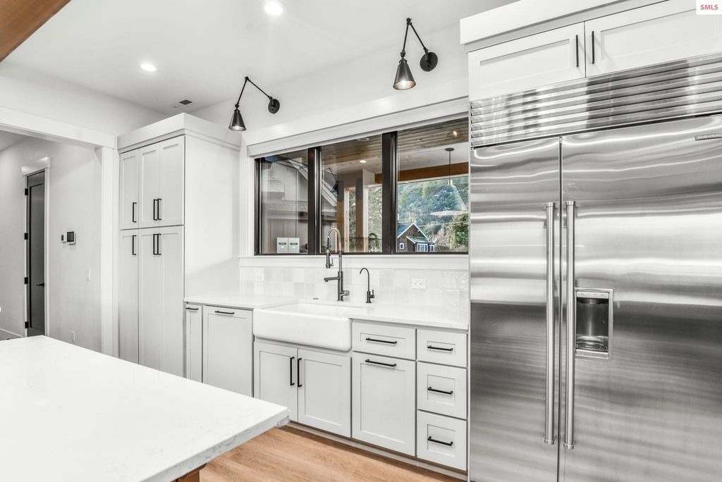 Explore North Idahos Beauty Luxury Waterfront Estate Available for 6 Million 12