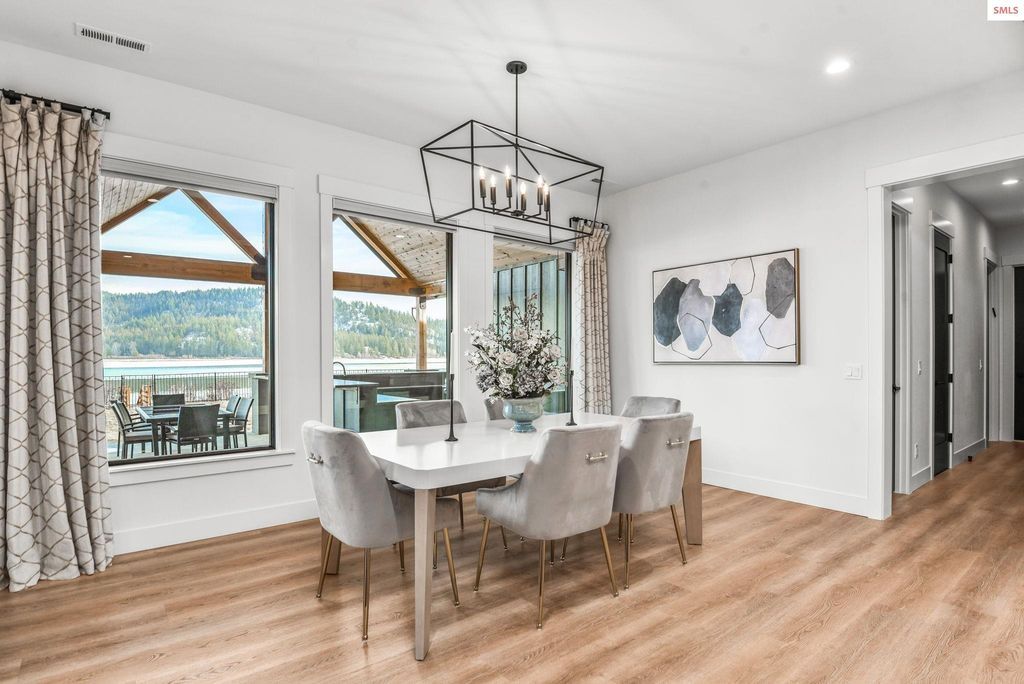 Explore North Idahos Beauty Luxury Waterfront Estate Available for 6 Million 16