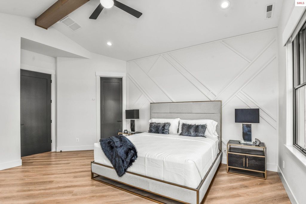 Explore North Idahos Beauty Luxury Waterfront Estate Available for 6 Million 19