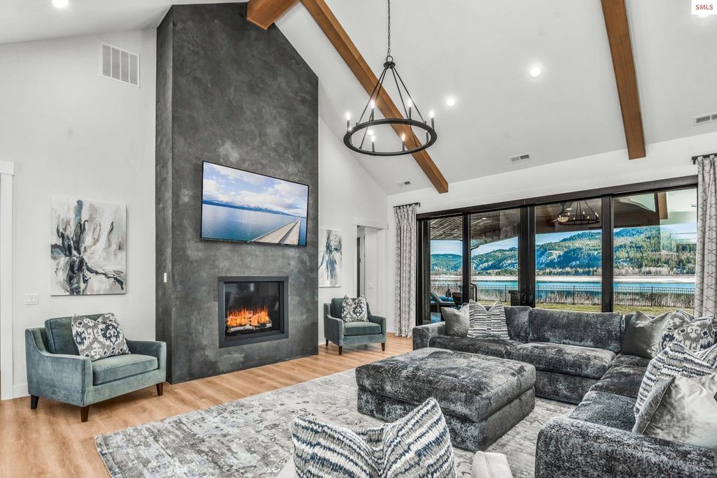 Explore North Idahos Beauty Luxury Waterfront Estate Available for 6 Million 4