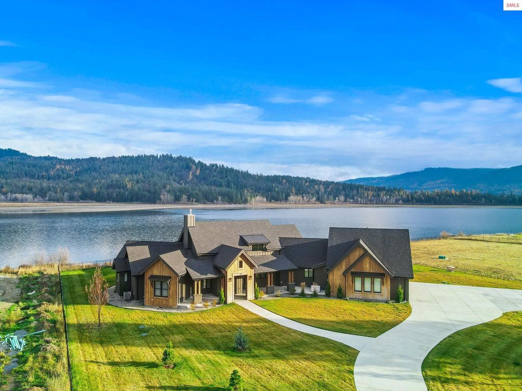 Explore North Idahos Beauty Luxury Waterfront Estate Available for 6 Million 55