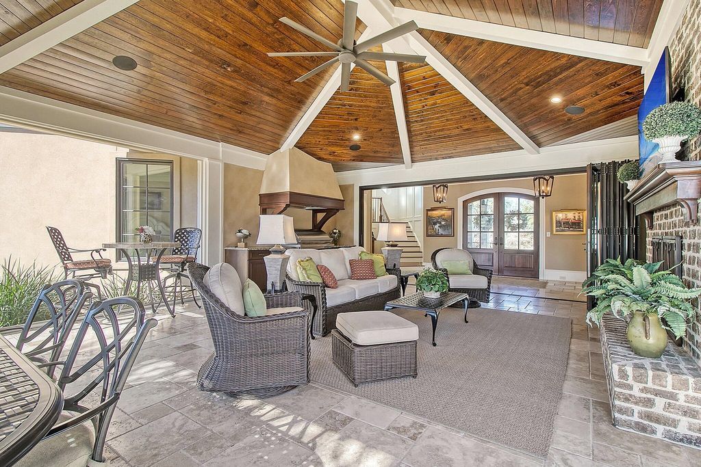 Exquisite Island Living 3.895 Million Golf Course Views Home in South Carolina 10