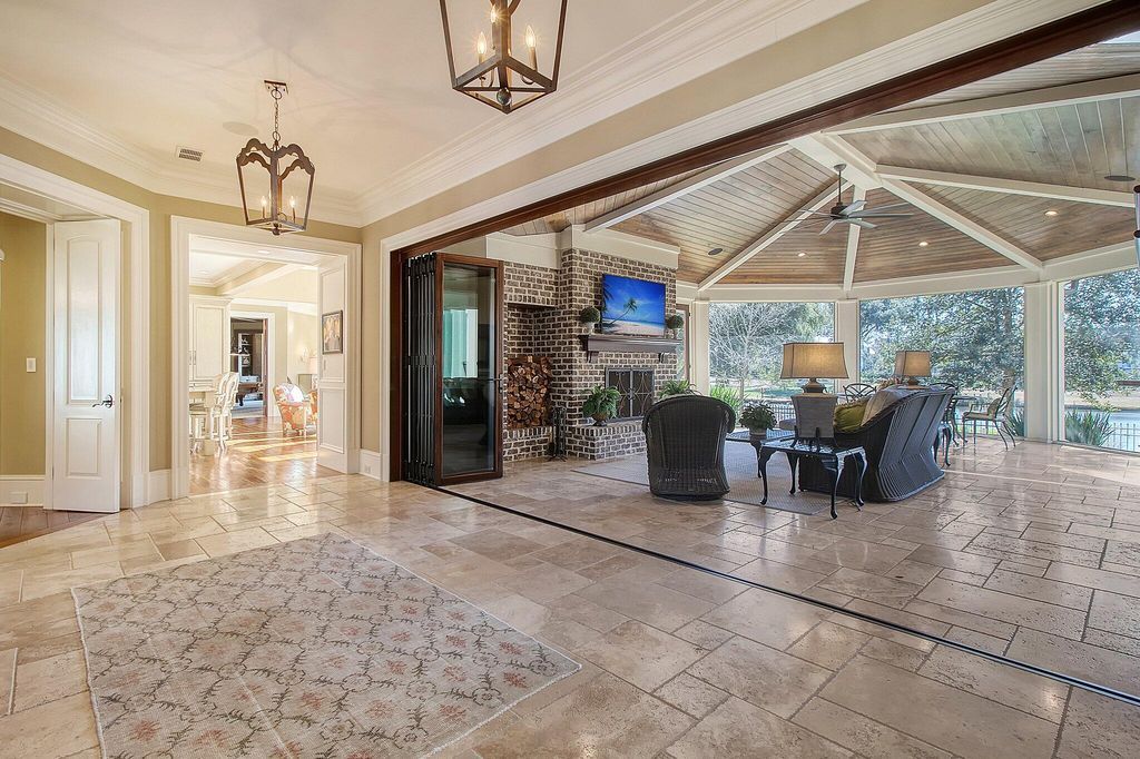 Exquisite Island Living 3.895 Million Golf Course Views Home in South Carolina 8