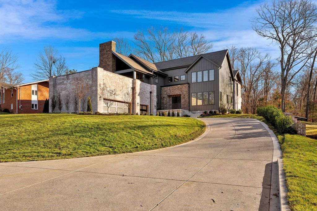 Exquisite Modern Design Tennessee Property with Breathtaking Views Available for 3699900 10
