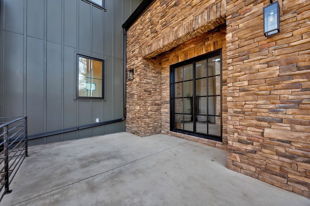 Exquisite Modern Design Tennessee Property with Breathtaking Views Available for 3699900 13
