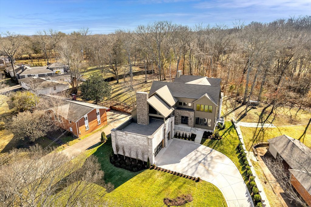 Exquisite Modern Design Tennessee Property with Breathtaking Views Available for 3699900 2