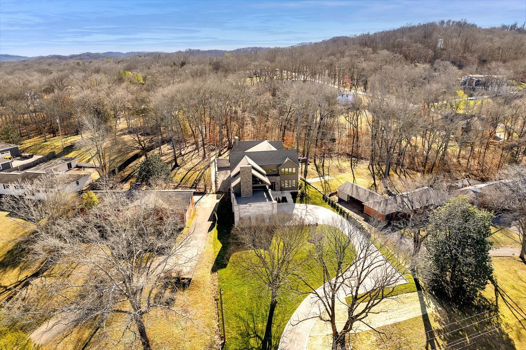 Exquisite Modern Design Tennessee Property with Breathtaking Views Available for 3699900 3