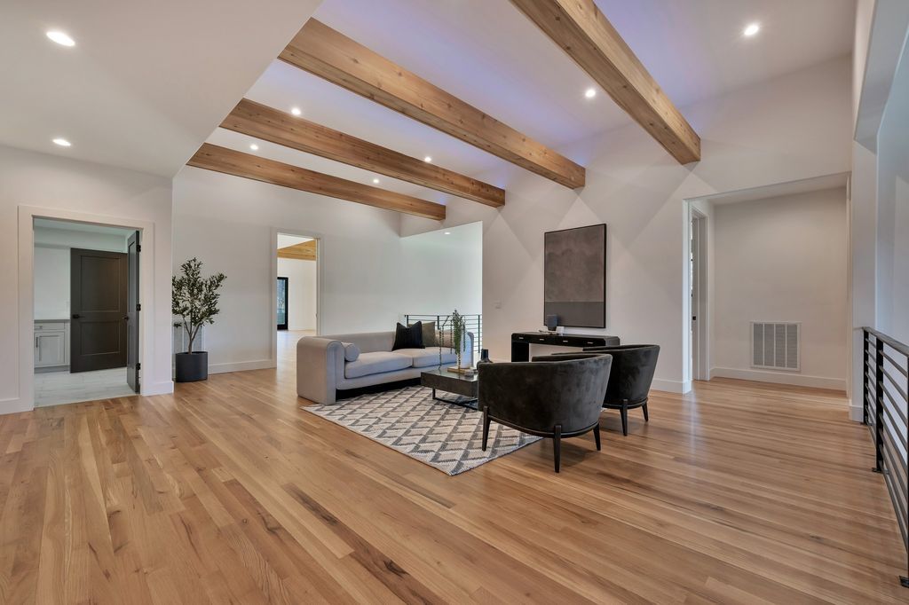Exquisite Modern Design Tennessee Property with Breathtaking Views Available for 3699900 37
