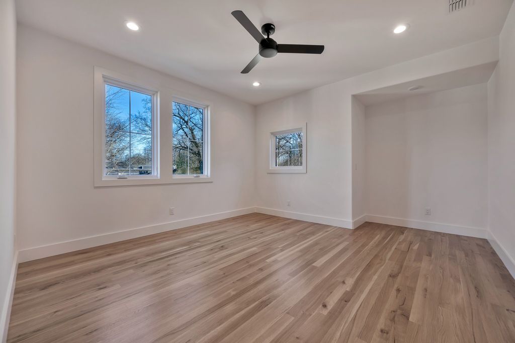 Exquisite Modern Design Tennessee Property with Breathtaking Views Available for 3699900 47