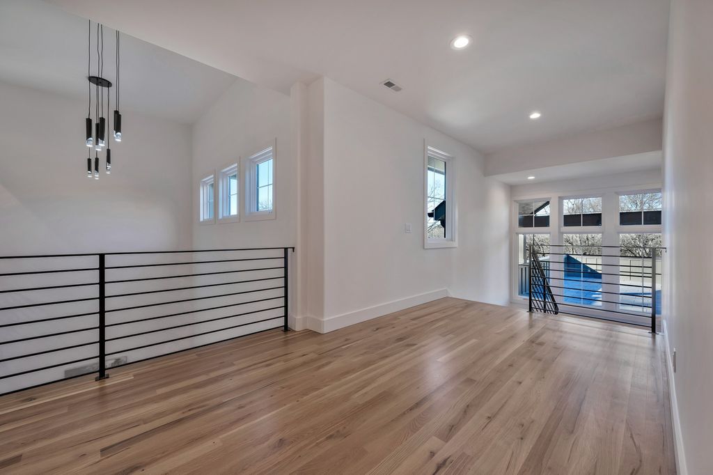 Exquisite Modern Design Tennessee Property with Breathtaking Views Available for 3699900 48