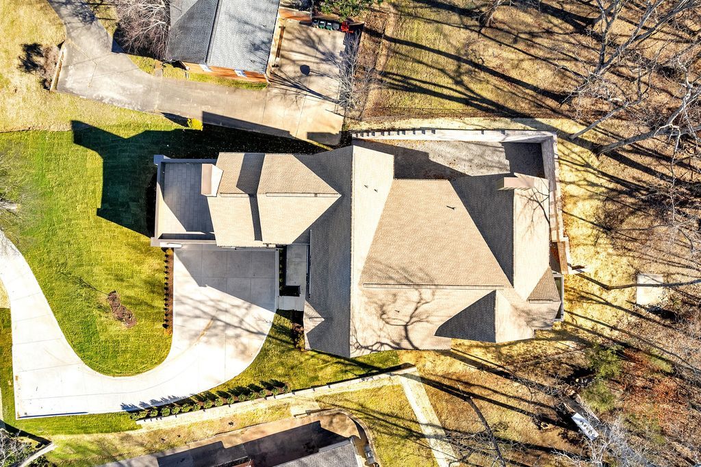 Exquisite Modern Design Tennessee Property with Breathtaking Views Available for 3699900 6