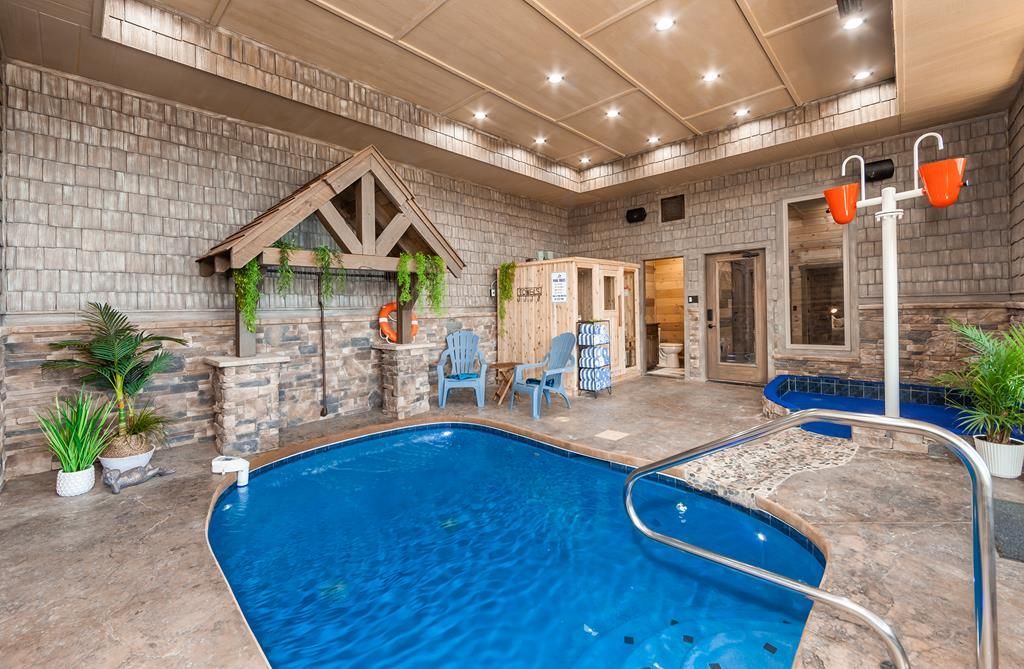 Exquisite Tennessee Retreat A Tranquil Paradise with Panoramic Views Now Available for 2.49 Million 3