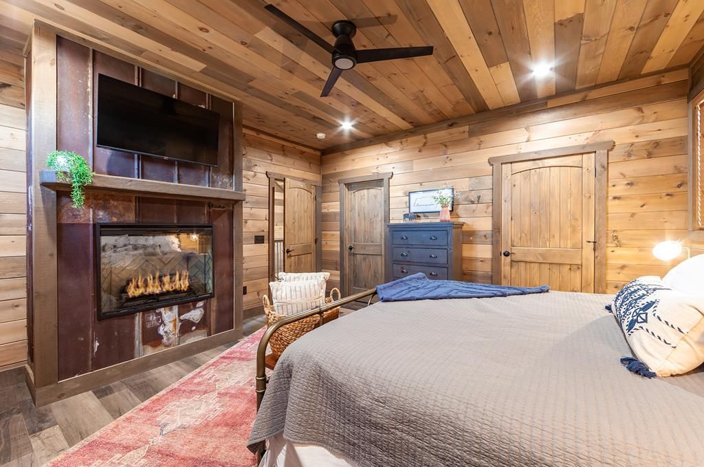 Exquisite Tennessee Retreat A Tranquil Paradise with Panoramic Views Now Available for 2.49 Million 33