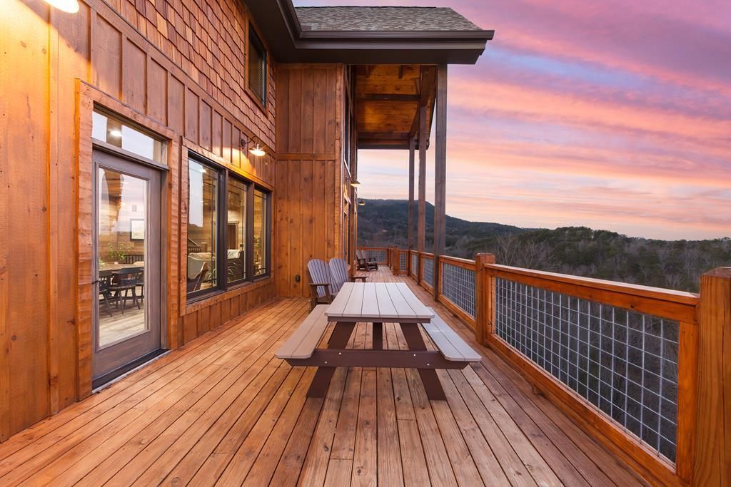 Exquisite Tennessee Retreat A Tranquil Paradise with Panoramic Views Now Available for 2.49 Million 42