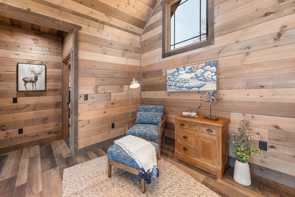Exquisite Tennessee Retreat A Tranquil Paradise with Panoramic Views Now Available for 2.49 Million 44