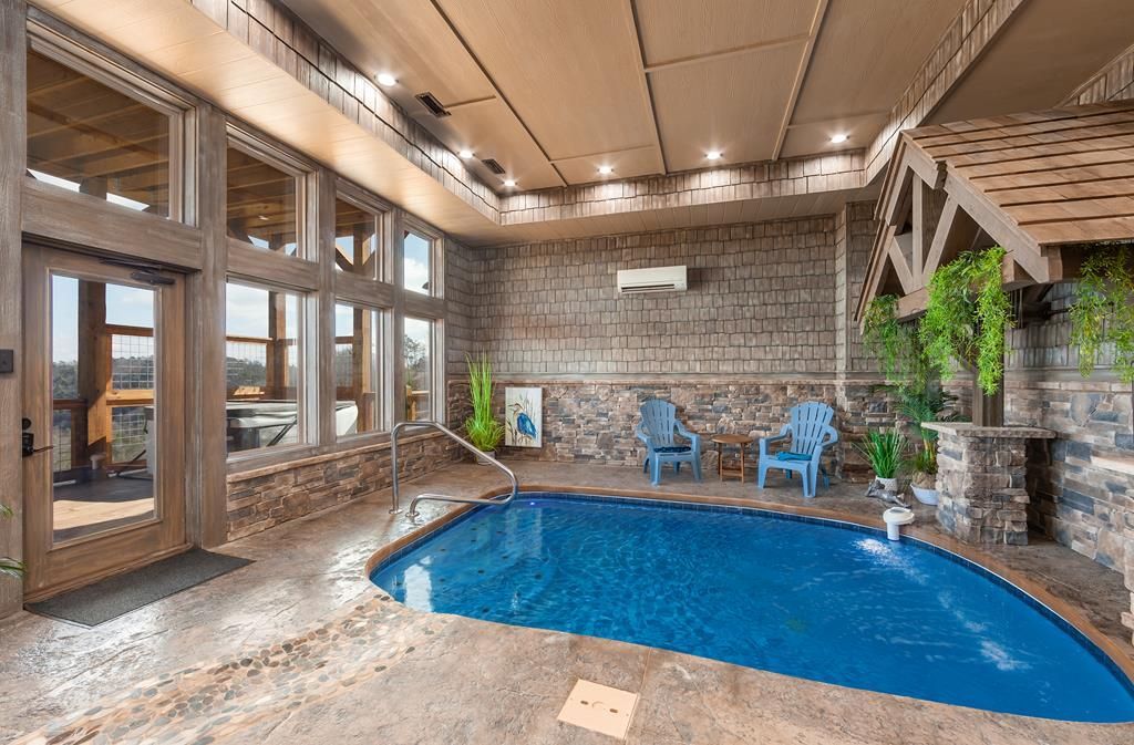 Exquisite Tennessee Retreat A Tranquil Paradise with Panoramic Views Now Available for 2.49 Million 5