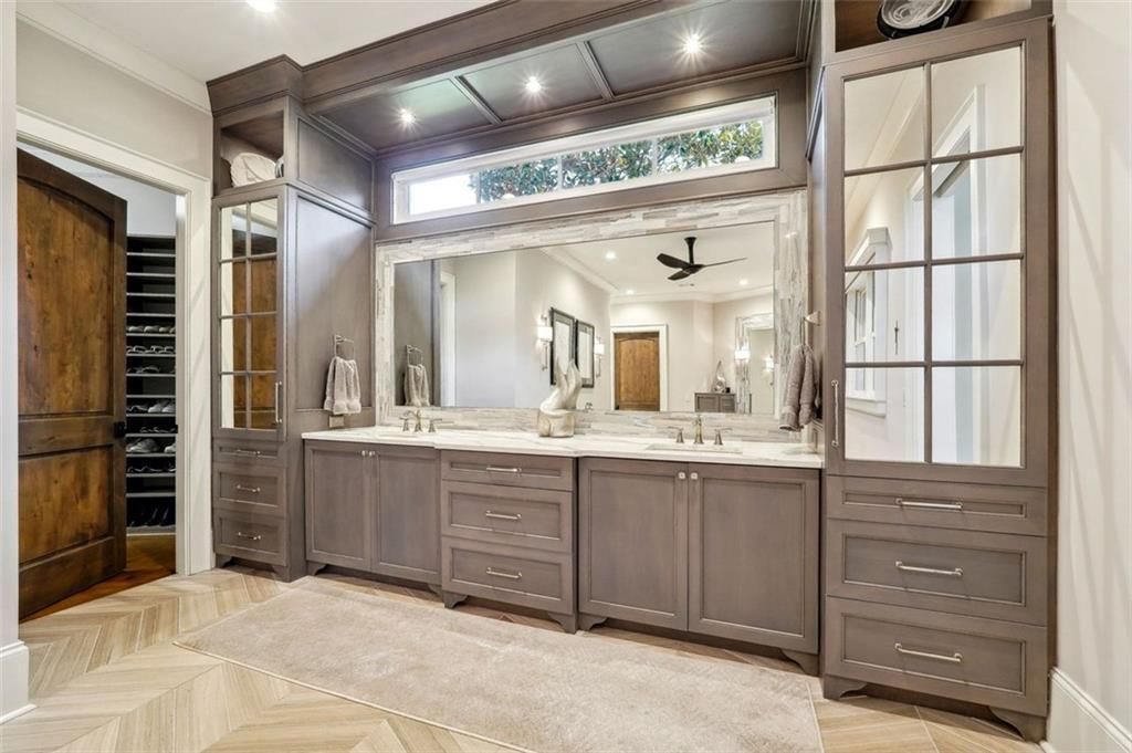 Georgias 9 Million Gem Luxe Smart Home Marrying Opulence and High Tech Living 29