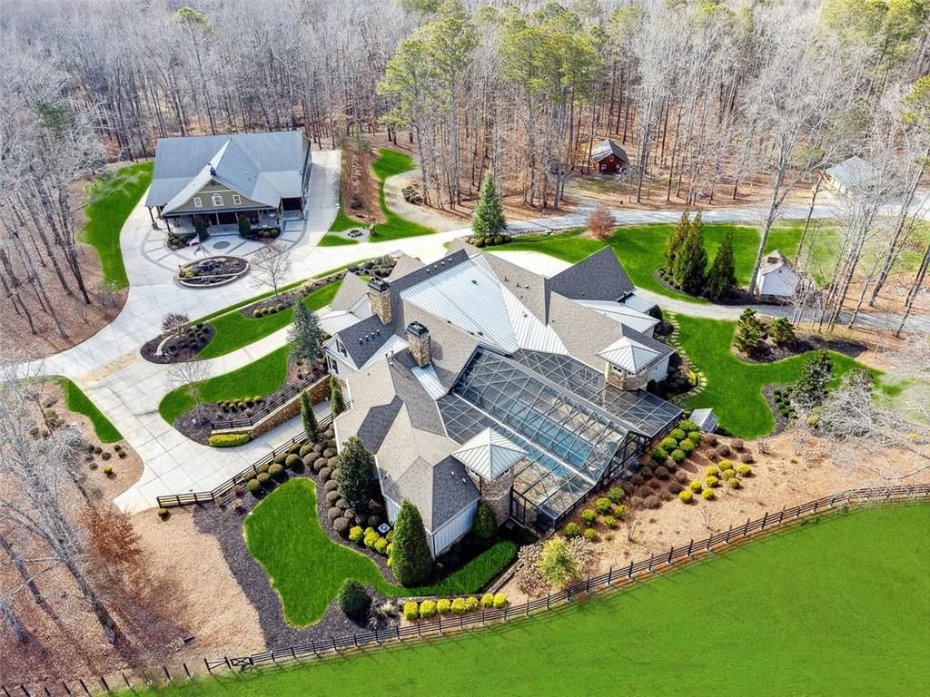 Georgias 9 Million Gem Luxe Smart Home Marrying Opulence and High Tech Living 55