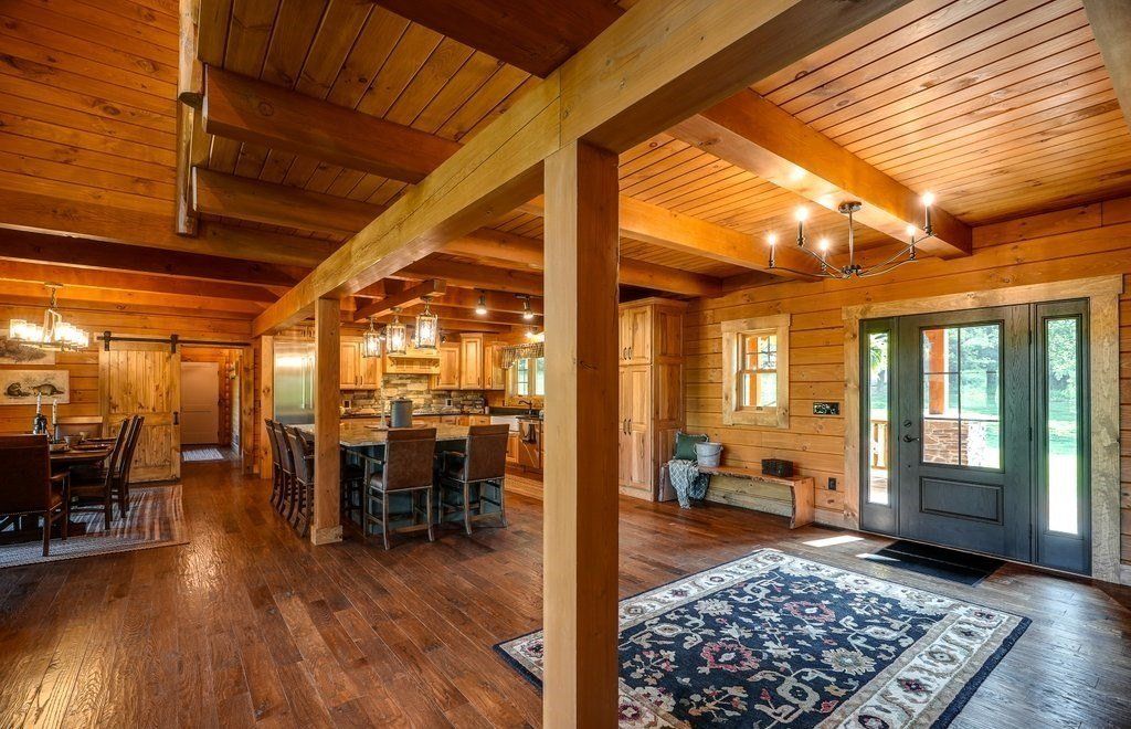 Harmonious Blend of Rustic Charm and Modern Luxury Magnificent Ohio Residence Listed at 2.4 Million 10