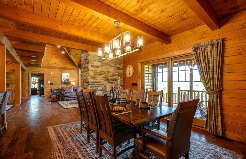Harmonious Blend of Rustic Charm and Modern Luxury Magnificent Ohio Residence Listed at 2.4 Million 17