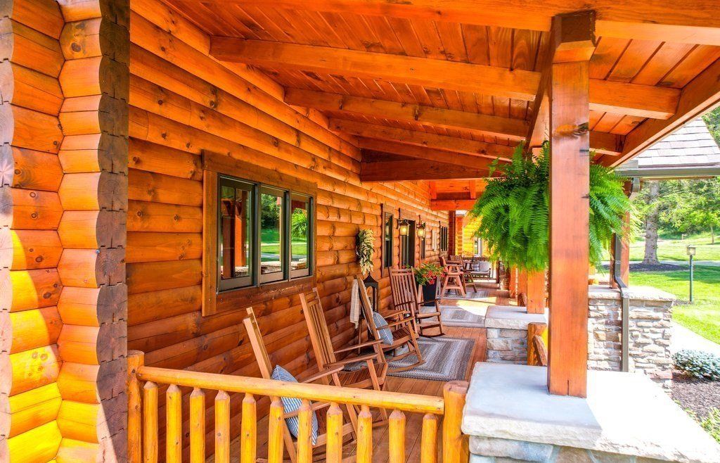 Harmonious Blend of Rustic Charm and Modern Luxury Magnificent Ohio Residence Listed at 2.4 Million 4