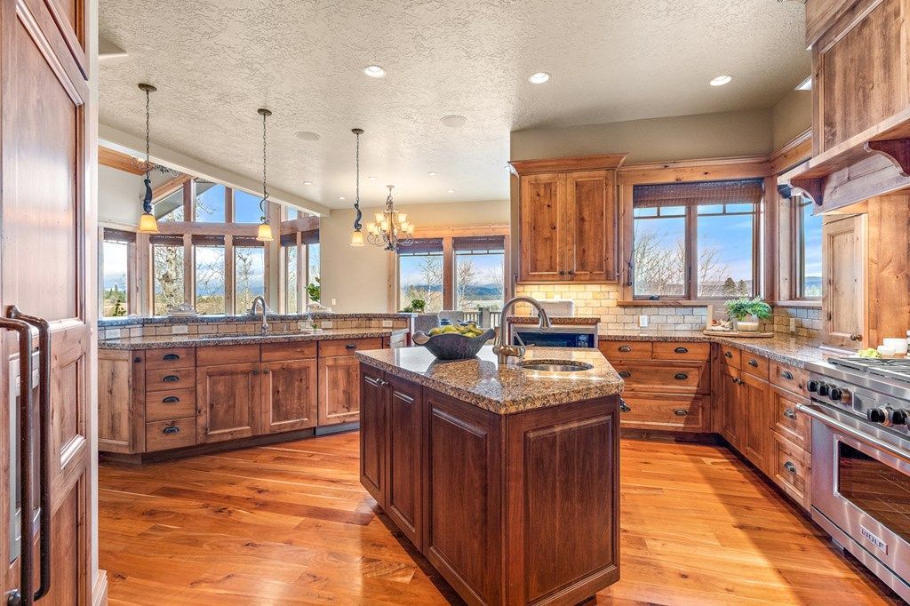 Idyllic Elegance Fairway Residence Nestled in Tamarack Resort Idaho Now Available at 4.4 Million 11