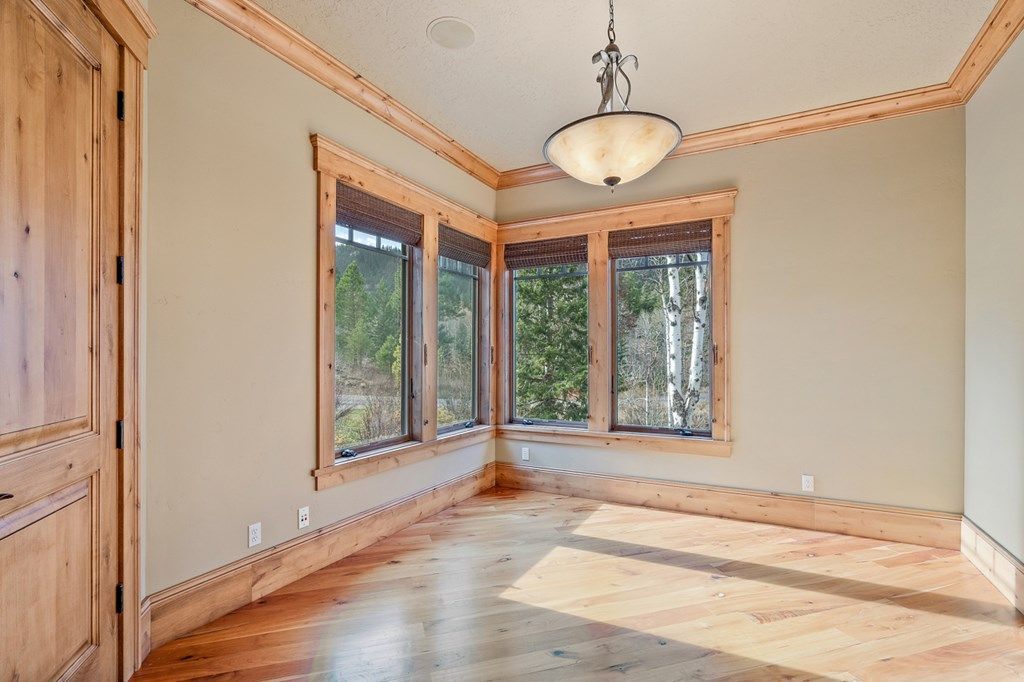 Idyllic Elegance Fairway Residence Nestled in Tamarack Resort Idaho Now Available at 4.4 Million 17