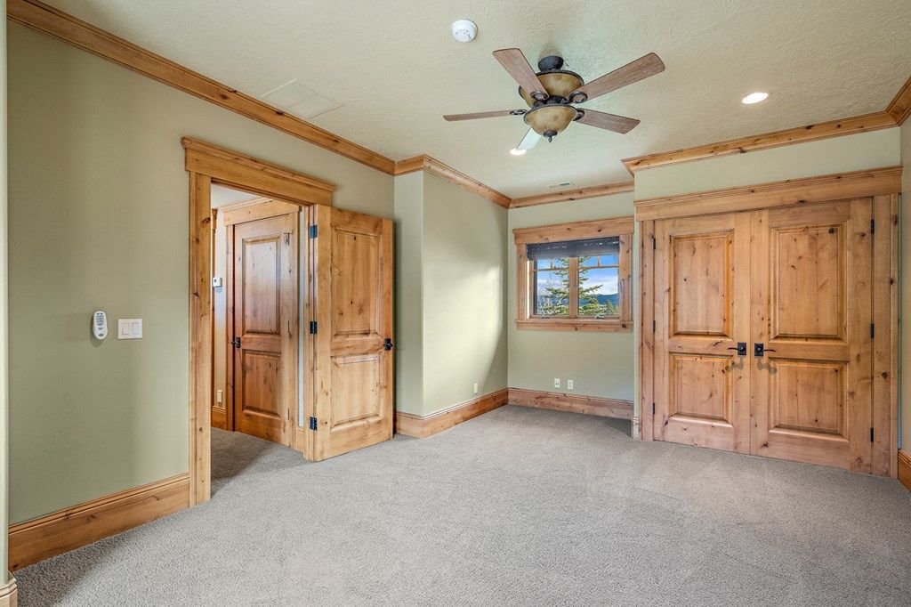 Idyllic Elegance Fairway Residence Nestled in Tamarack Resort Idaho Now Available at 4.4 Million 37