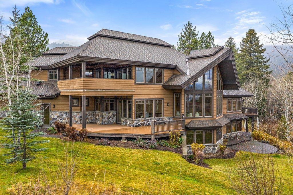 Idyllic Elegance Fairway Residence Nestled in Tamarack Resort Idaho Now Available at 4.4 Million 40