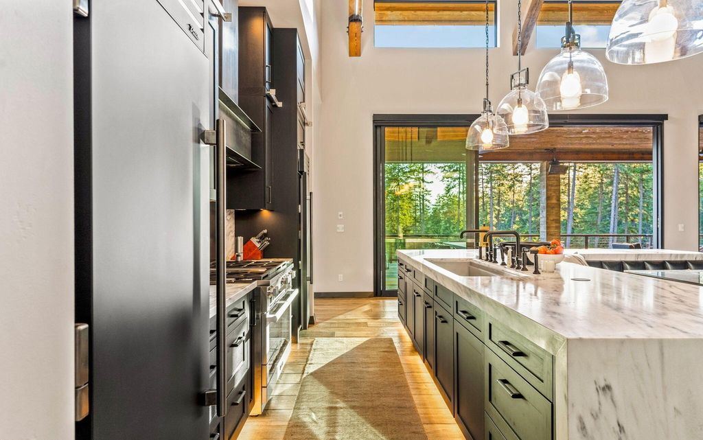 Idyllic Retreat 19.9M Luxurious Estate in Idaho Offers Enchanting Forest Views and Unmatched Amenities 13