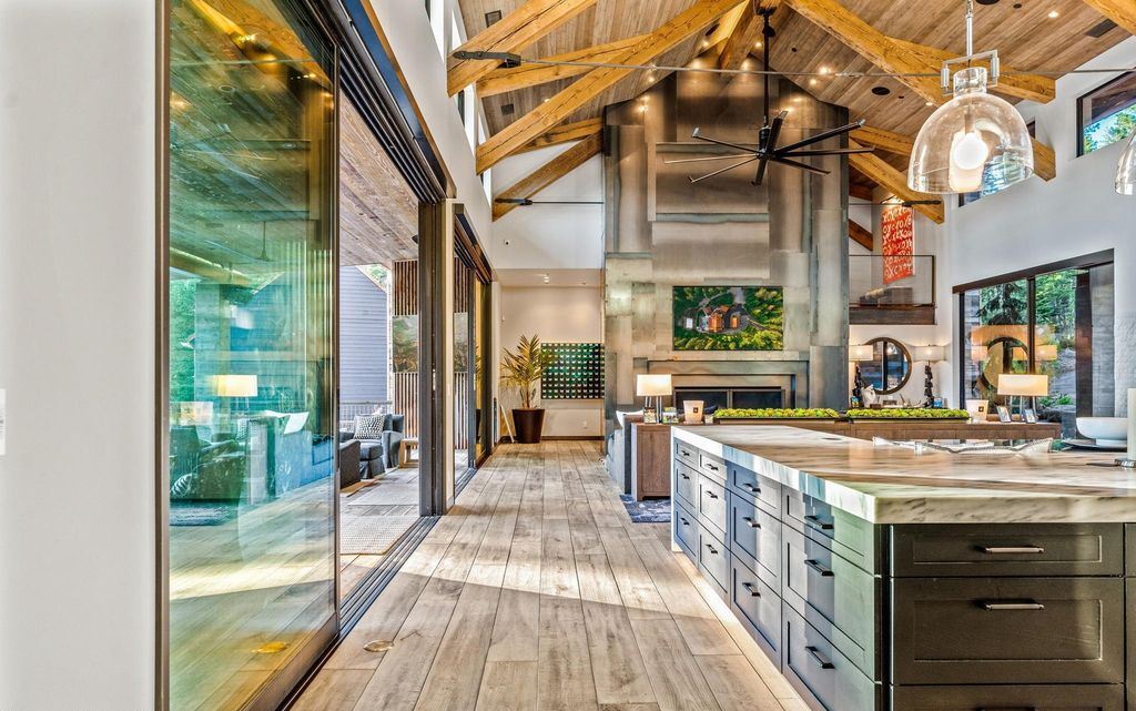 Idyllic Retreat 19.9M Luxurious Estate in Idaho Offers Enchanting Forest Views and Unmatched Amenities 15