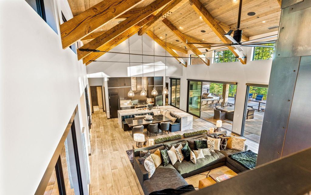 Idyllic Retreat 19.9M Luxurious Estate in Idaho Offers Enchanting Forest Views and Unmatched Amenities 30