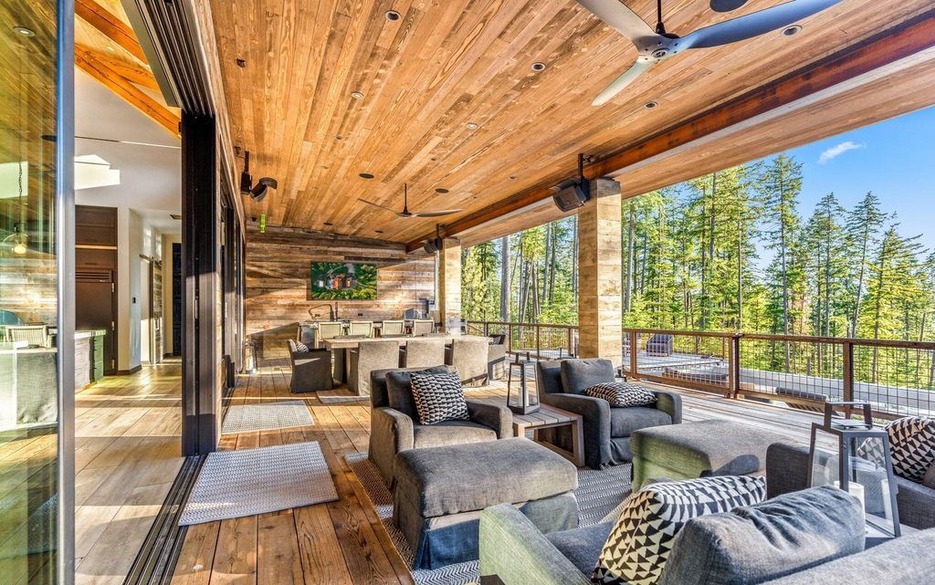 Idyllic Retreat 19.9M Luxurious Estate in Idaho Offers Enchanting Forest Views and Unmatched Amenities 45