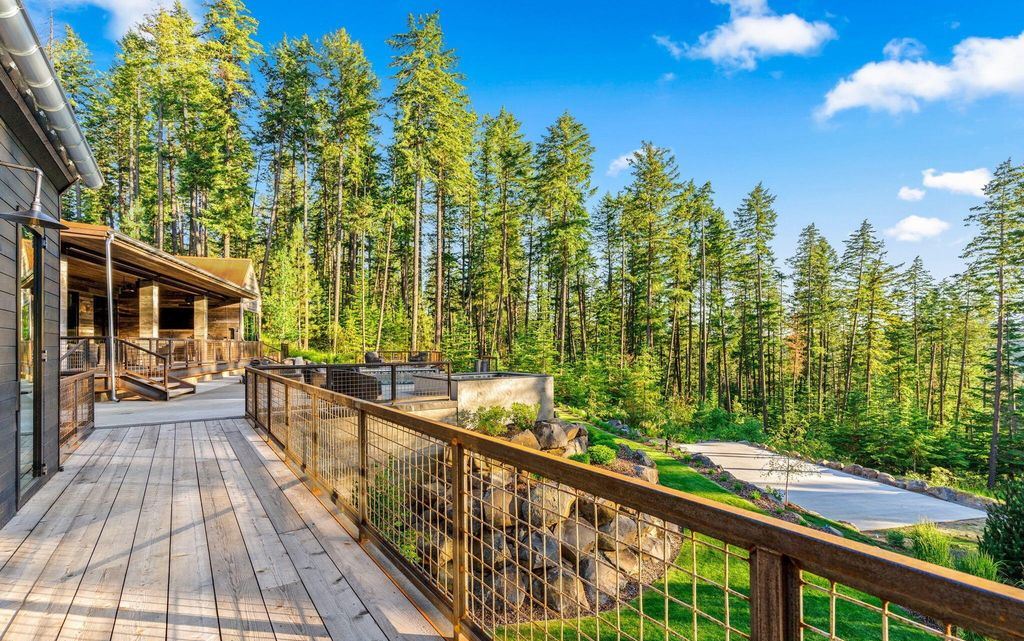 Idyllic Retreat 19.9M Luxurious Estate in Idaho Offers Enchanting Forest Views and Unmatched Amenities 47