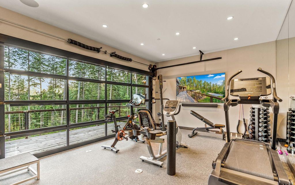 Idyllic Retreat 19.9M Luxurious Estate in Idaho Offers Enchanting Forest Views and Unmatched Amenities 49