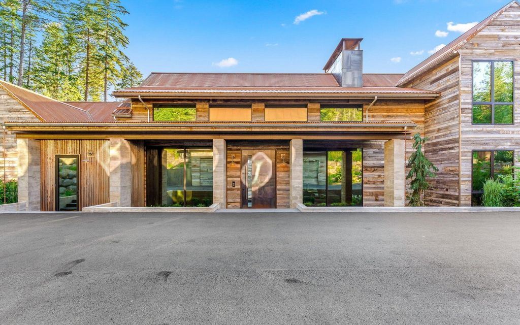 Idyllic Retreat 19.9M Luxurious Estate in Idaho Offers Enchanting Forest Views and Unmatched Amenities 7