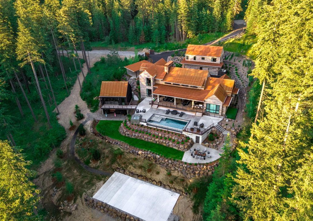 Idyllic Retreat 19.9M Luxurious Estate in Idaho Offers Enchanting Forest Views and Unmatched Amenities 8