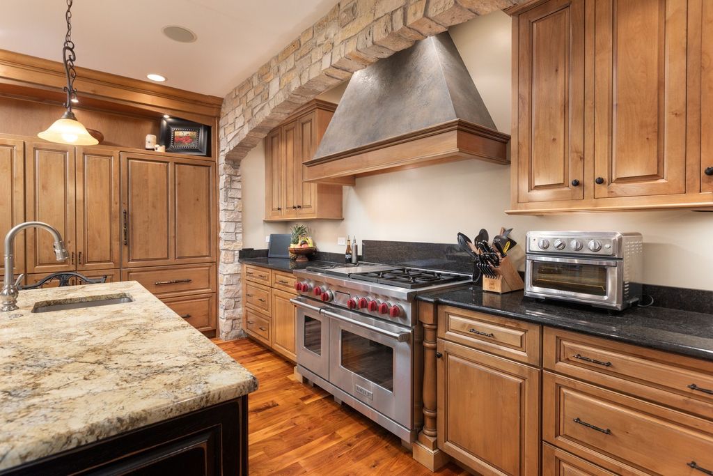 Illinois Gem Timeless Four Level Residence with High End Finishes Asking 2.599 Million 12