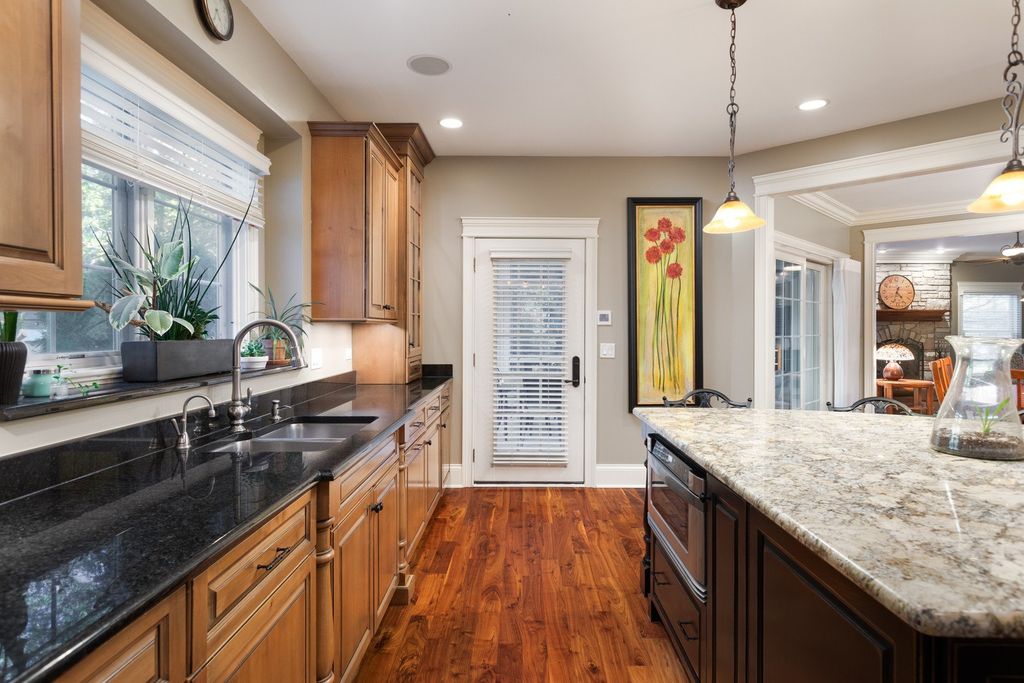 Illinois Gem Timeless Four Level Residence with High End Finishes Asking 2.599 Million 13