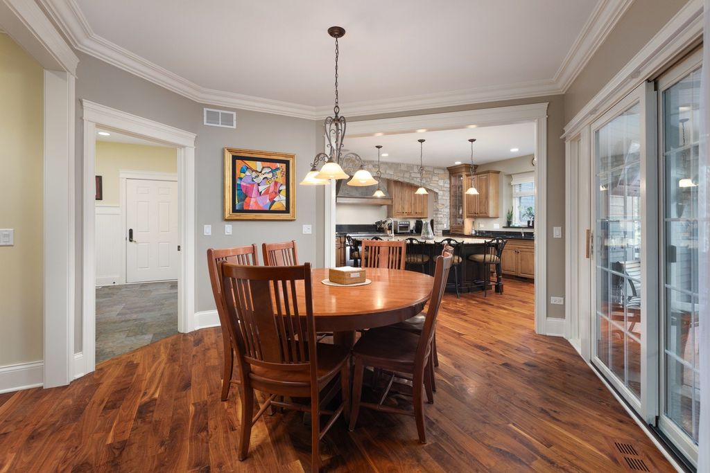 Illinois Gem Timeless Four Level Residence with High End Finishes Asking 2.599 Million 17