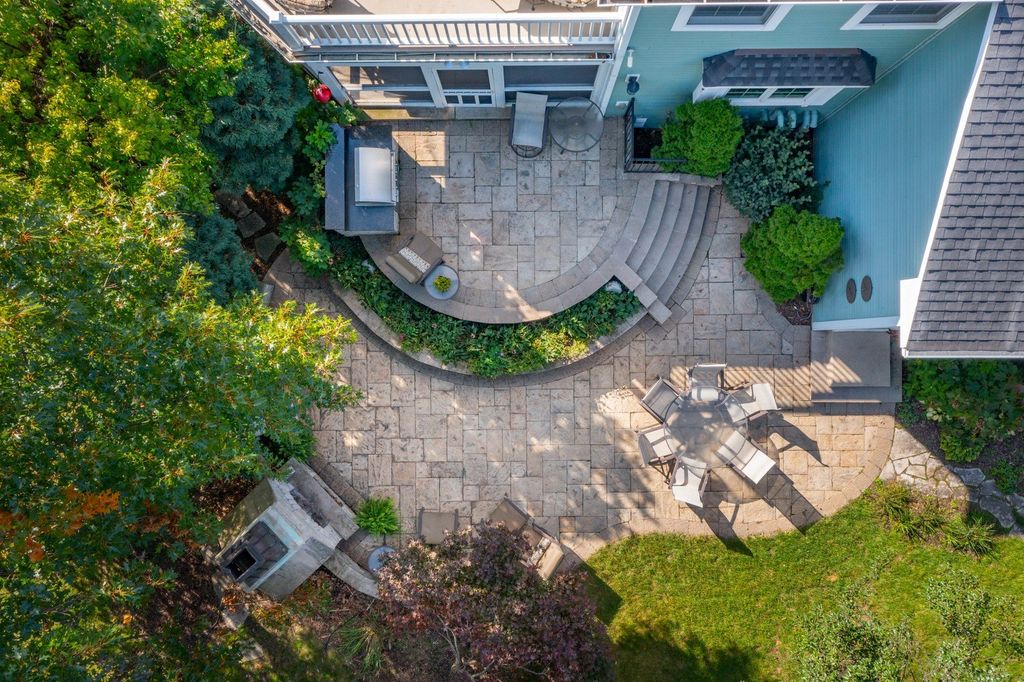 Illinois Gem Timeless Four Level Residence with High End Finishes Asking 2.599 Million 46