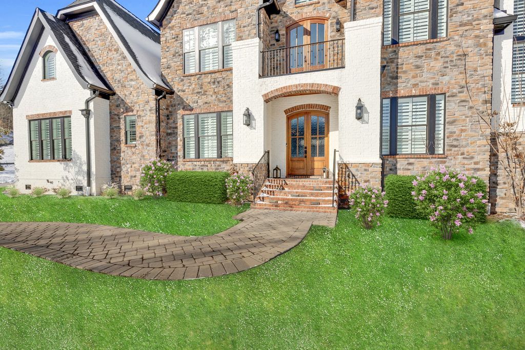Inspiration Homes LLC Unveils Stunning New Home Listing in Tennessee for 3499900 3
