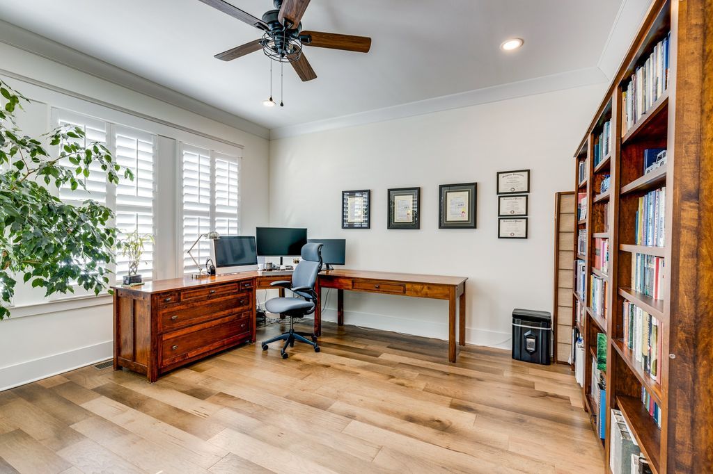 Inspiration Homes LLC Unveils Stunning New Home Listing in Tennessee for 3499900 31