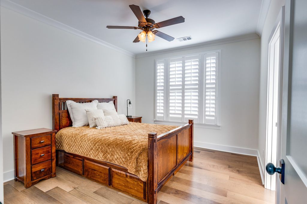 Inspiration Homes LLC Unveils Stunning New Home Listing in Tennessee for 3499900 38
