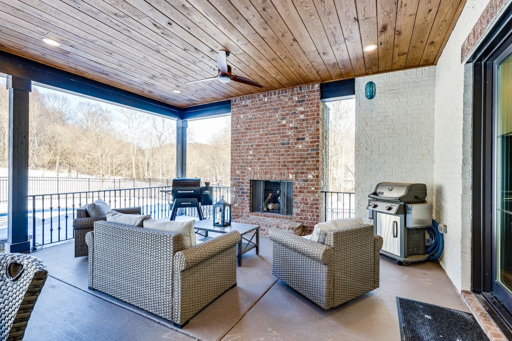 Inspiration Homes LLC Unveils Stunning New Home Listing in Tennessee for 3499900 49