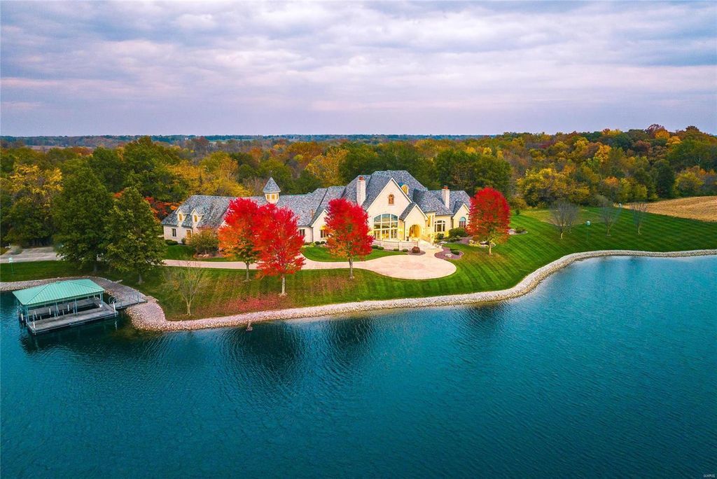 Le Chateau A Masterpiece by Lantz Homes Now Available for 4.59 Million in Illinois 17