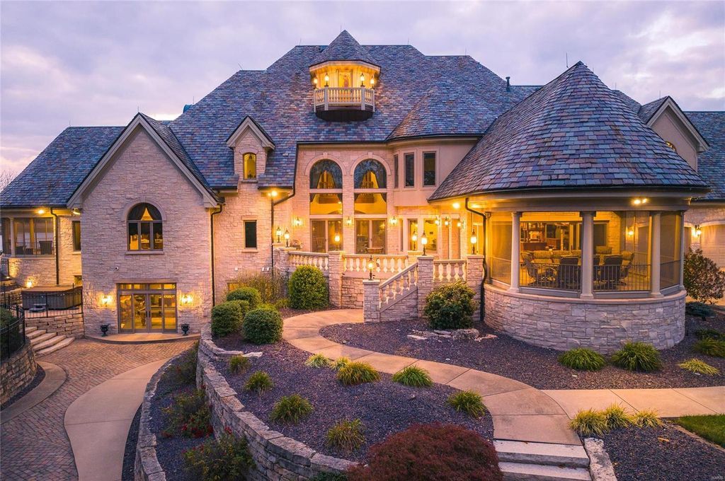 Le Chateau A Masterpiece by Lantz Homes Now Available for 4.59 Million in Illinois 20