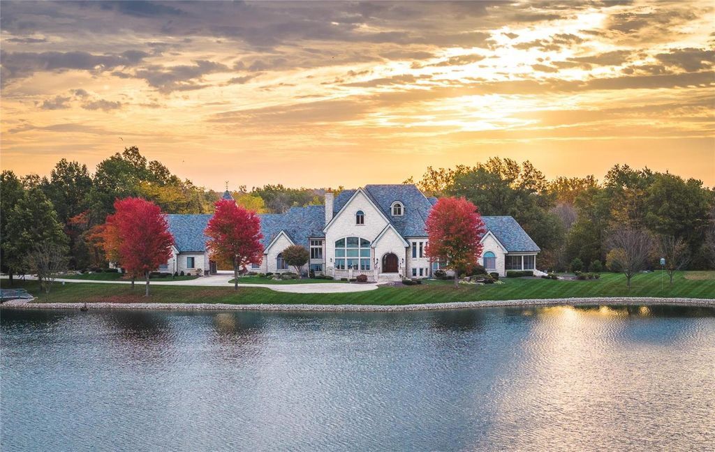 Le Chateau A Masterpiece by Lantz Homes Now Available for 4.59 Million in Illinois 5