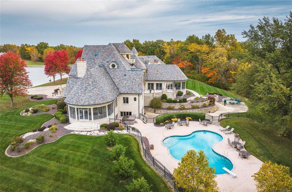 Le Chateau A Masterpiece by Lantz Homes Now Available for 4.59 Million in Illinois 7
