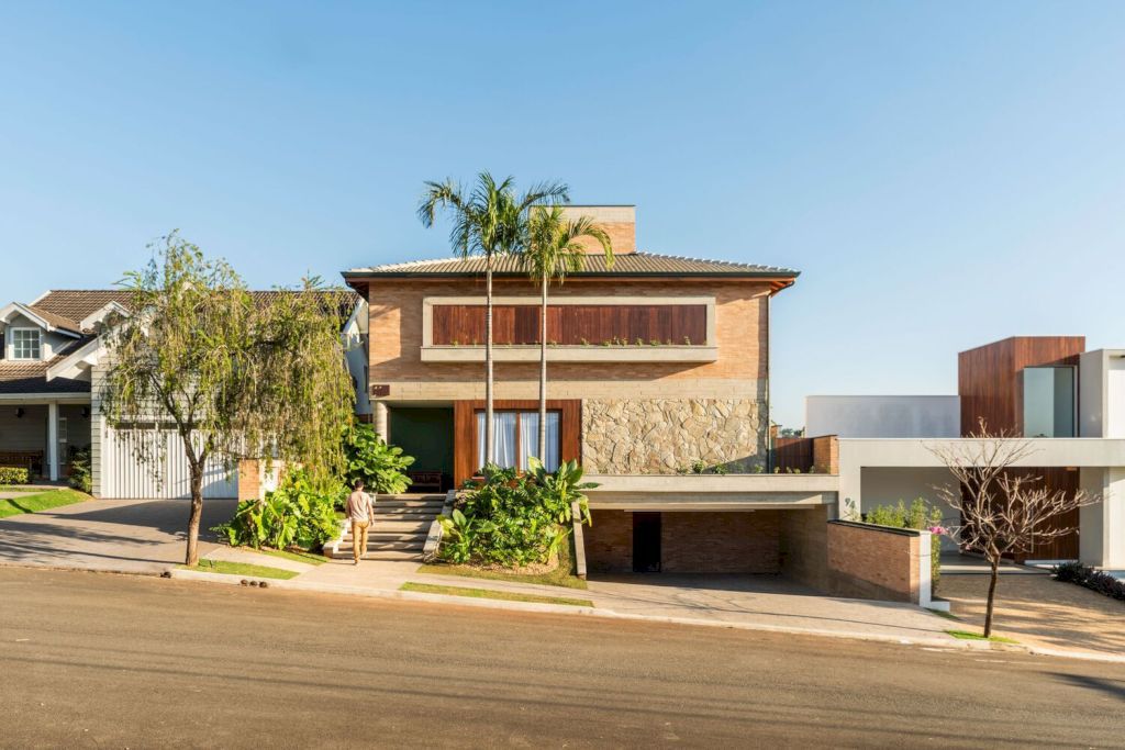 Lima House, A Coastal Oasis by Pietro Terlizzi Arquitetura